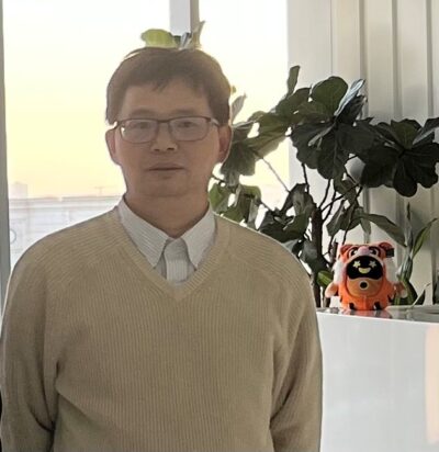 Xiande (Chandler) Yang  (He/Him)